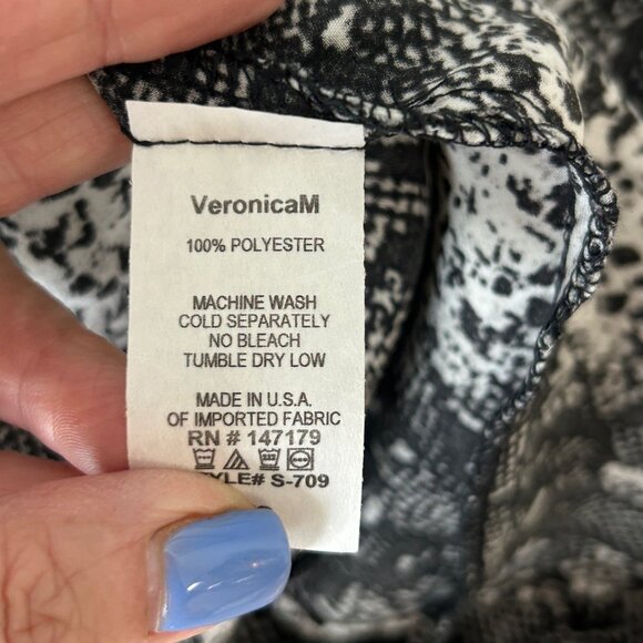 Veronica M. Black White Python Print Flare Skirt NWOT $89 Size XS - Picture 5 of 8